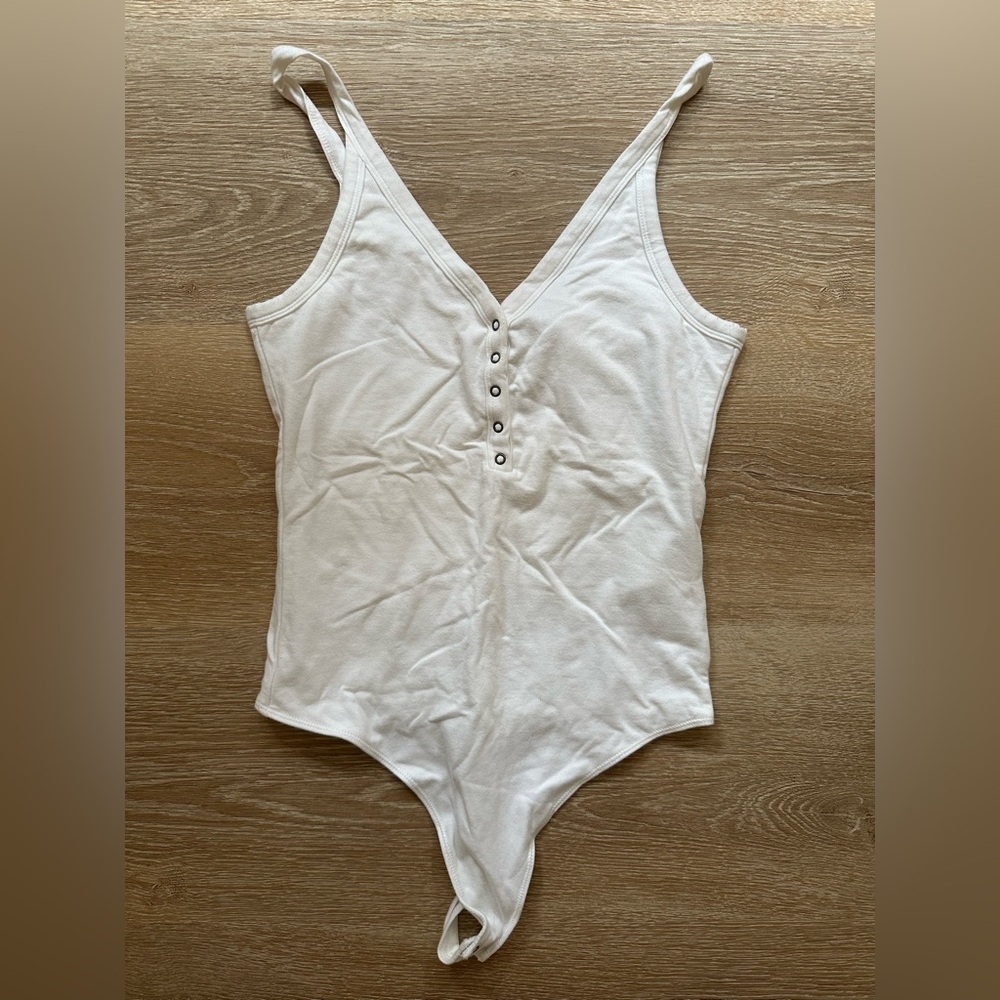 Abercrombie & Fitch V Neck Henley Bodysuit